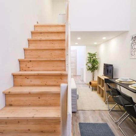 1 Bedroom Flat In Nyar Str., Central Budapest Exterior foto