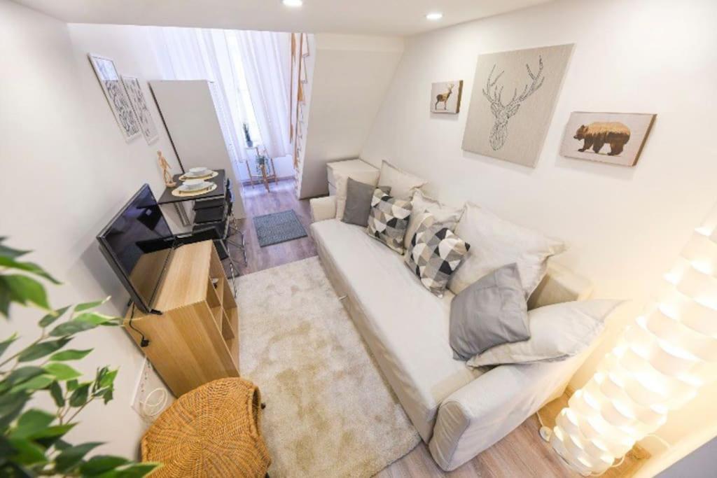 1 Bedroom Flat In Nyar Str., Central Budapest Exterior foto
